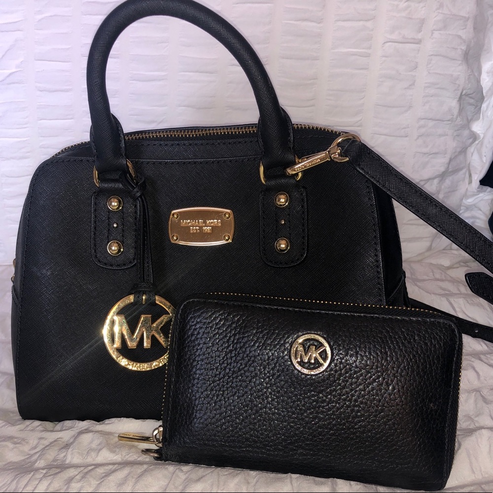 Small Michael Kors crossbody